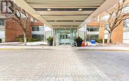 811 - 325 WEBB DRIVE Mississauga