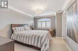 125 HOPKINS CRESCENT Bradford/West Gwillimbury