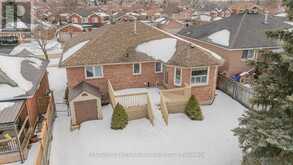 18 COUNTRYSIDE COURT Bradford/West Gwillimbury