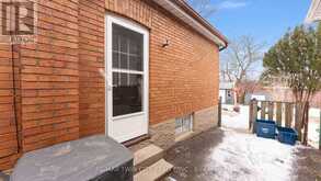 69 LYONS AVENUE Brantford