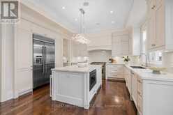 179 PARKVIEW AVENUE Toronto