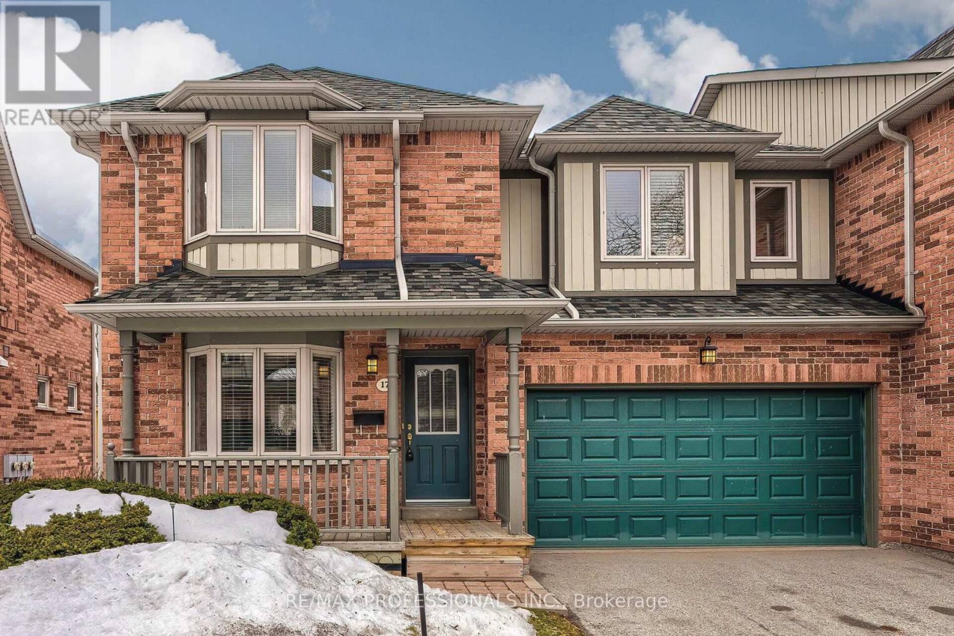 17 - 76 RIVER DRIVE Halton Hills