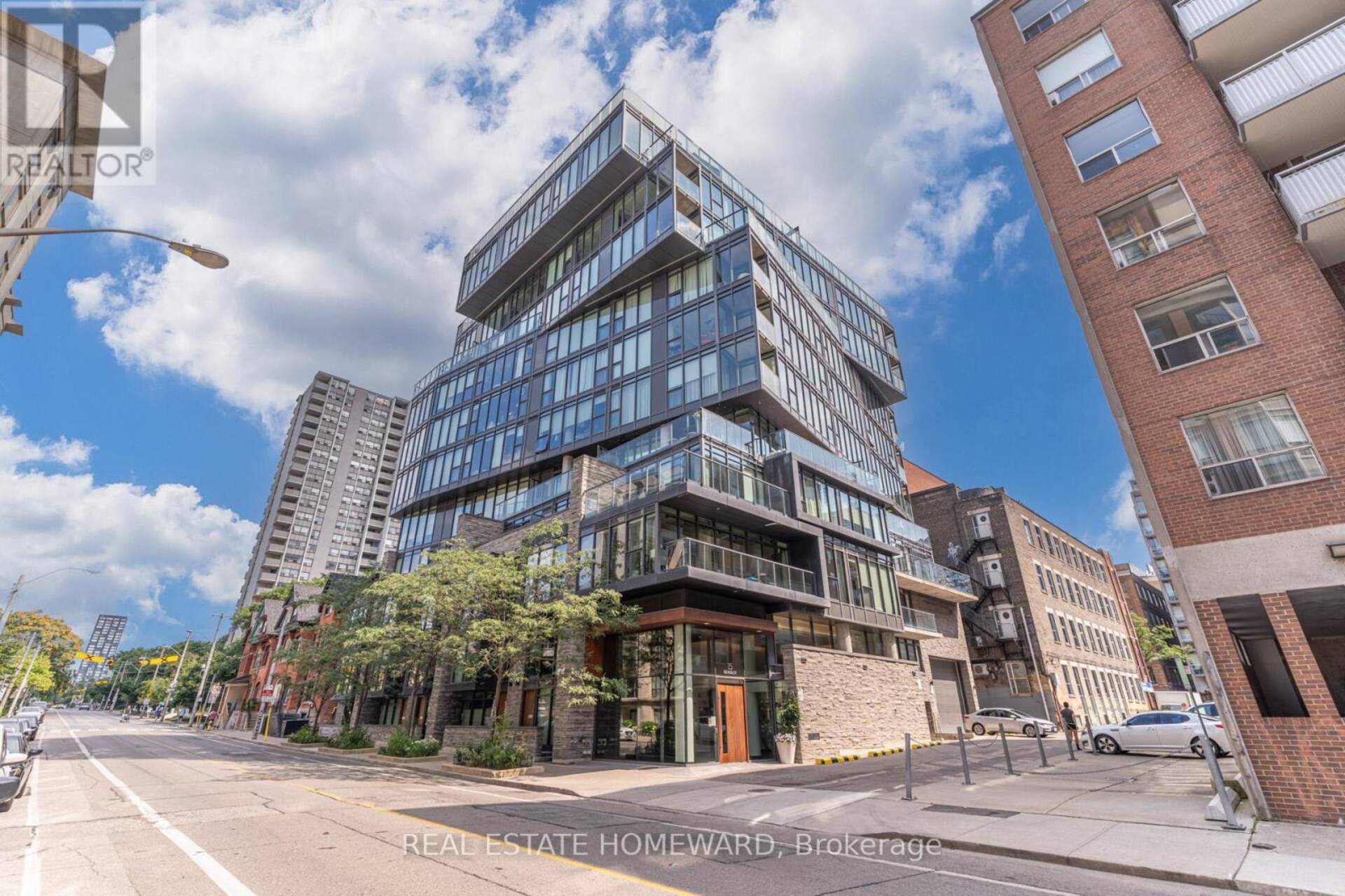 409 - 15 BEVERLEY STREET Toronto