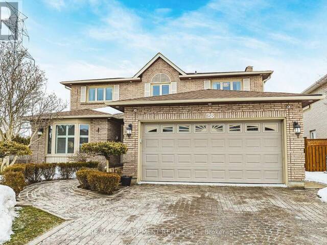 28 SUNFLOWER CRESCENT Hamilton Ontario