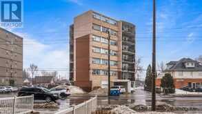 501 - 293 MOHAWK ROAD E Hamilton