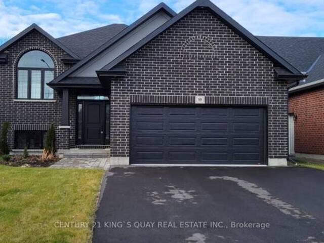 89 LEDGEROCK COURT Quinte West Ontario