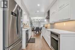 21 - 988 SHEPPARD AVENUE W Toronto