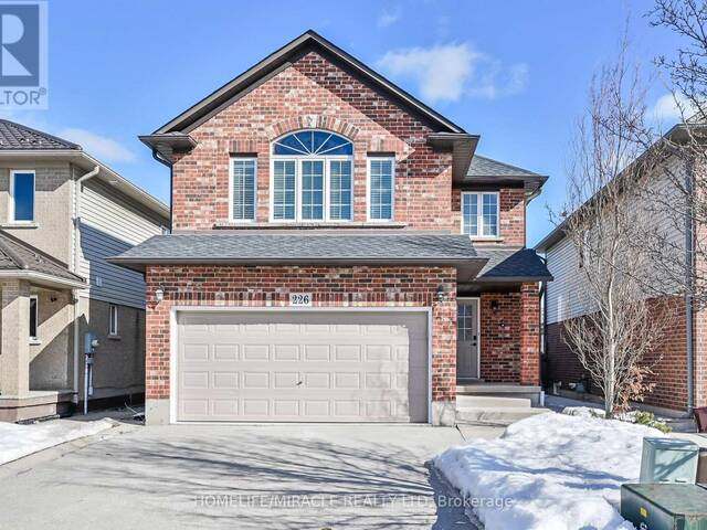 226 SPRING VALLEY CRESCENT E Hamilton Ontario