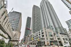 4003 - 2221 YONGE STREET Toronto