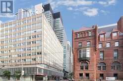 1613 - 770 BAY STREET Toronto