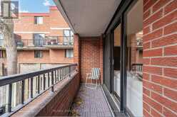 37 - 17 PEMBROKE STREET W Toronto