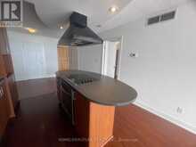 1022 - 550 QUEENS QUAY W Toronto