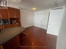 1022 - 550 QUEENS QUAY W Toronto