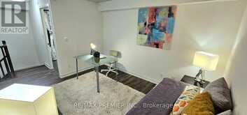 10 - 106 VARNA DRIVE Toronto