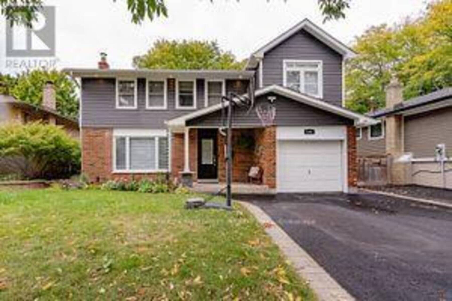 1321 OXFORD AVENUE Oakville