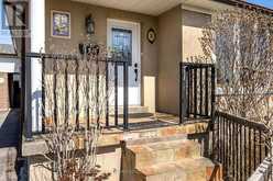 38 WHEATSHEAF CRESCENT Toronto