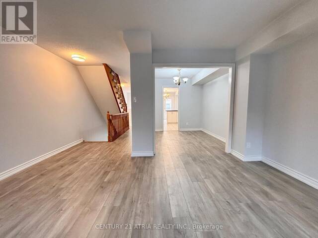 20 - 3 REIDMOUNT AVENUE Toronto Ontario