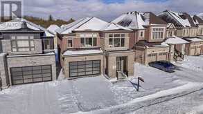 82 KENTLEDGE AVENUE East Gwillimbury