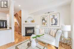 19 ENGLISH GARDEN WAY Toronto