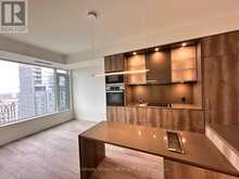 2102 - 11 YORKVILLE AVENUE Toronto