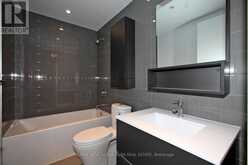 210 - 377 MADISON AVENUE Toronto