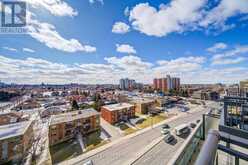 812 - 800 LAWRENCE AVENUE W Toronto