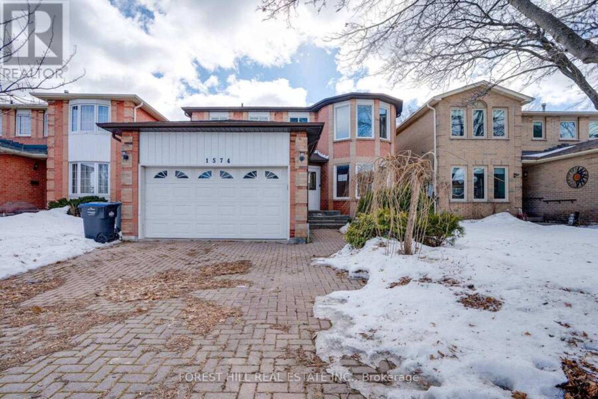 1574 SIR MONTY'S DRIVE Mississauga