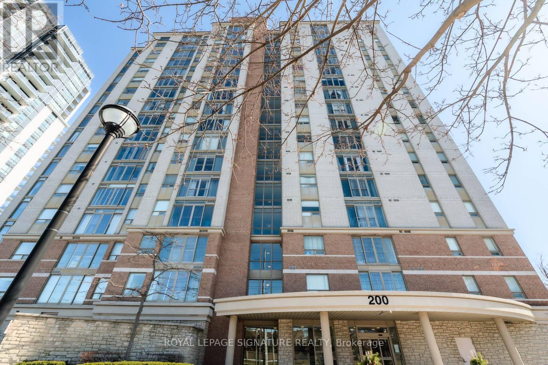 201 - 200 BURNHAMTHORPE ROAD E Mississauga