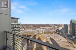 PH05 - 2220 LAKE SHORE BOULEVARD W Toronto