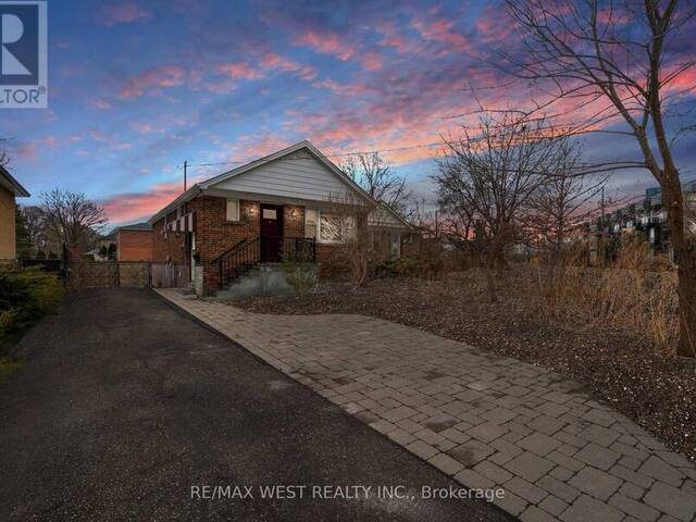 9 FIELDWAY ROAD Toronto Ontario