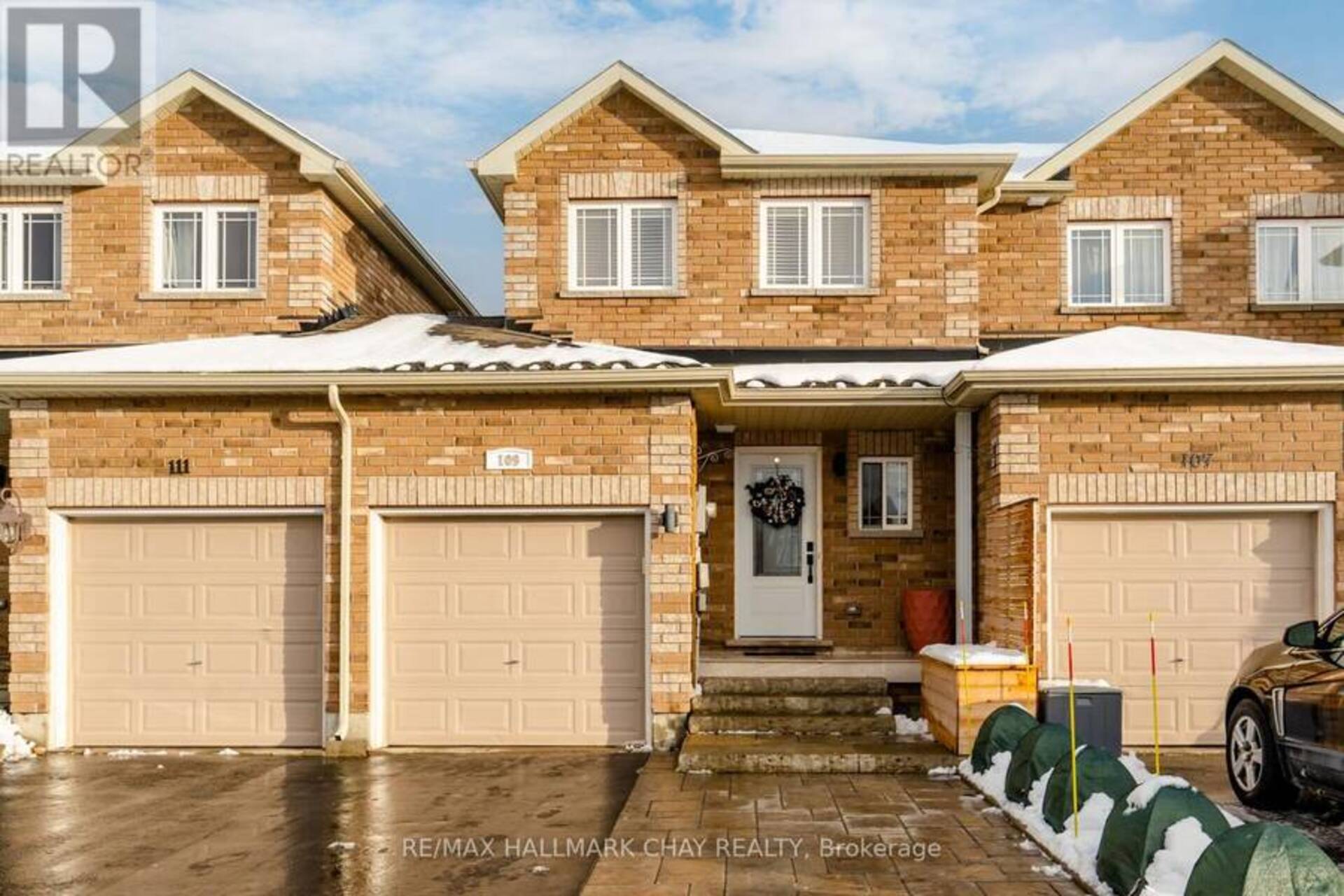 109 SYDENHAM WELLS Barrie