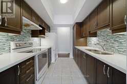 112 - 40 FERNDALE DRIVE S Barrie