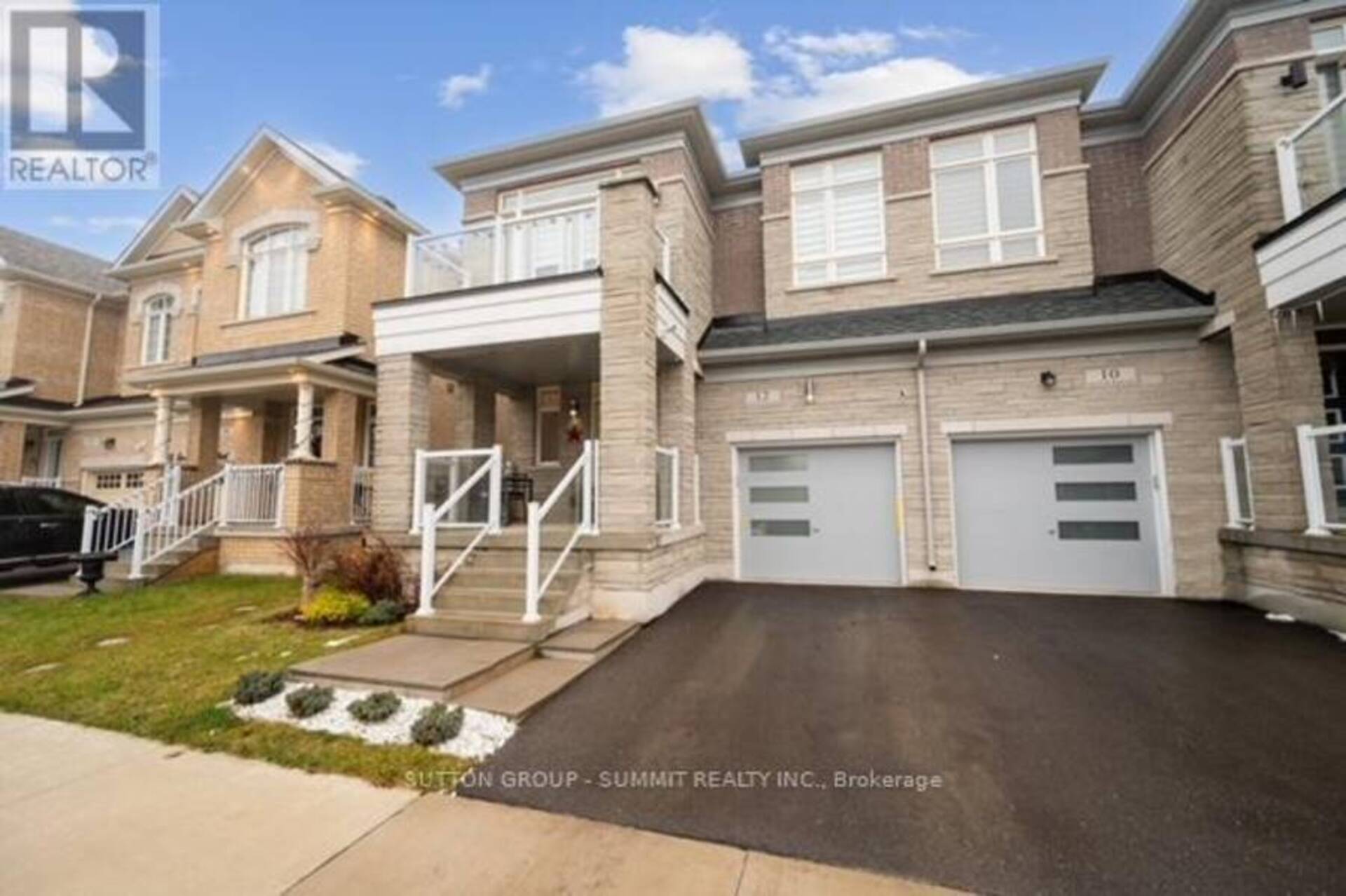 12 GREAT FALLS BOULEVARD Hamilton