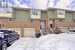 30 - 116 DEER RUN CRESCENT Bradford/West Gwillimbury