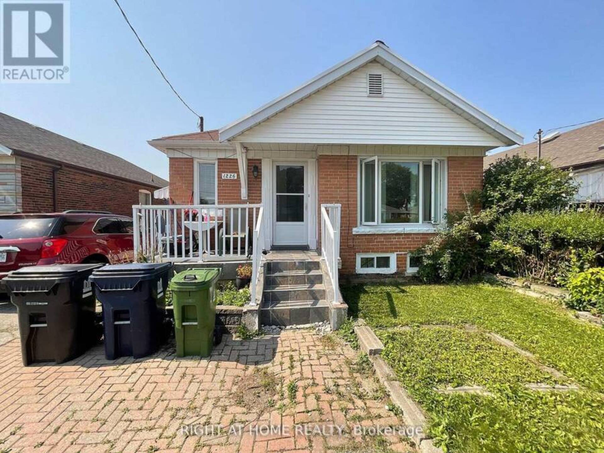 1226 WARDEN AVENUE Toronto