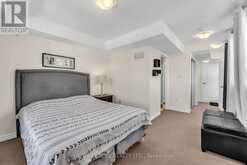 33 - 9 R CLINTWOOD GATE Toronto