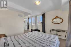 33 - 9 R CLINTWOOD GATE Toronto