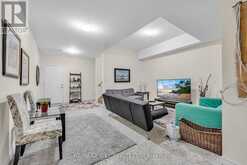 33 - 9 R CLINTWOOD GATE Toronto