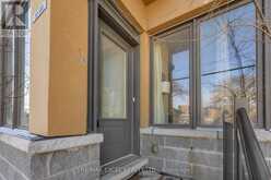 33 - 9 R CLINTWOOD GATE Toronto