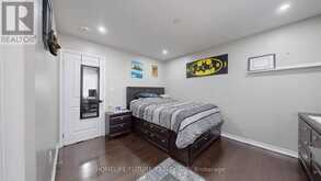 2427 MOONLIGHT CRESCENT Pickering