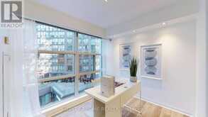 402 - 11 ST JOSEPH STREET Toronto