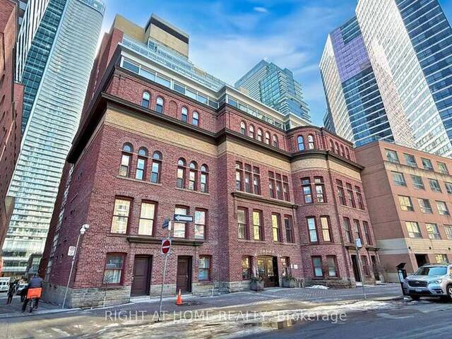 402 - 11 ST JOSEPH STREET Toronto Ontario