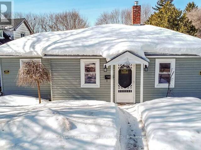 293 MOFFAT STREET Orillia Ontario