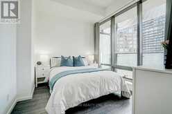 1806 - 5 ST JOSEPH STREET Toronto