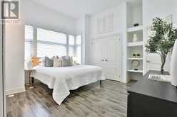 198 B MOORE AVENUE Toronto