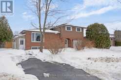 569 ELMWOOD AVENUE North Bay