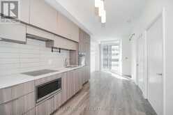 1504 - 8 EGLINTON AVENUE E Toronto