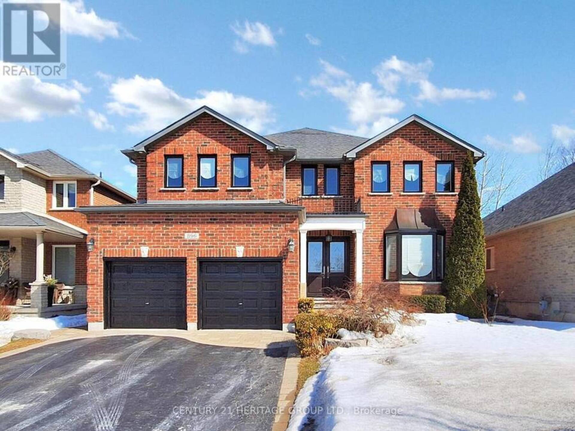 896 BOOTH AVENUE Innisfil