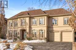 22 LEACROFT CRESCENT Toronto