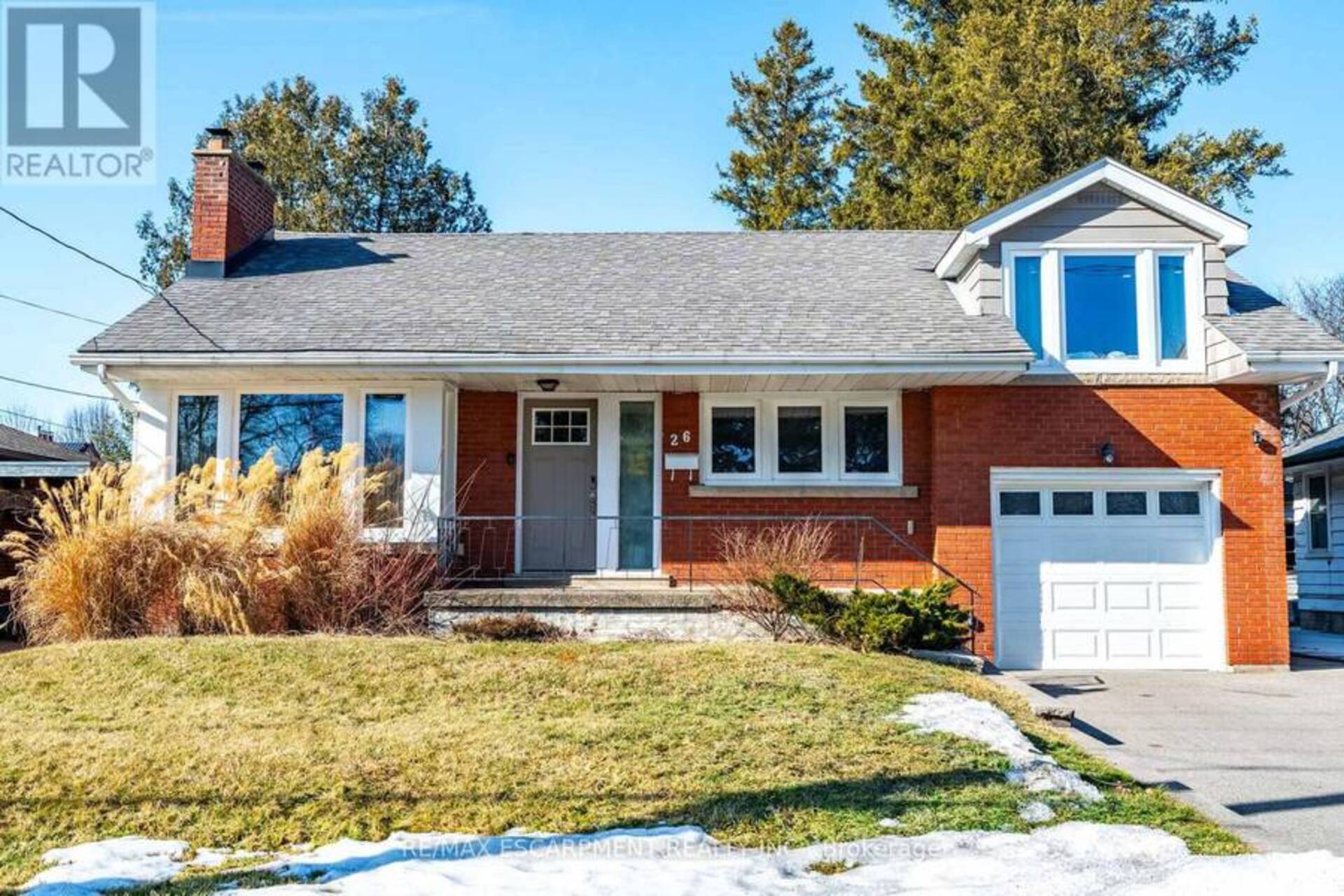 26 MCMASTER AVENUE Hamilton